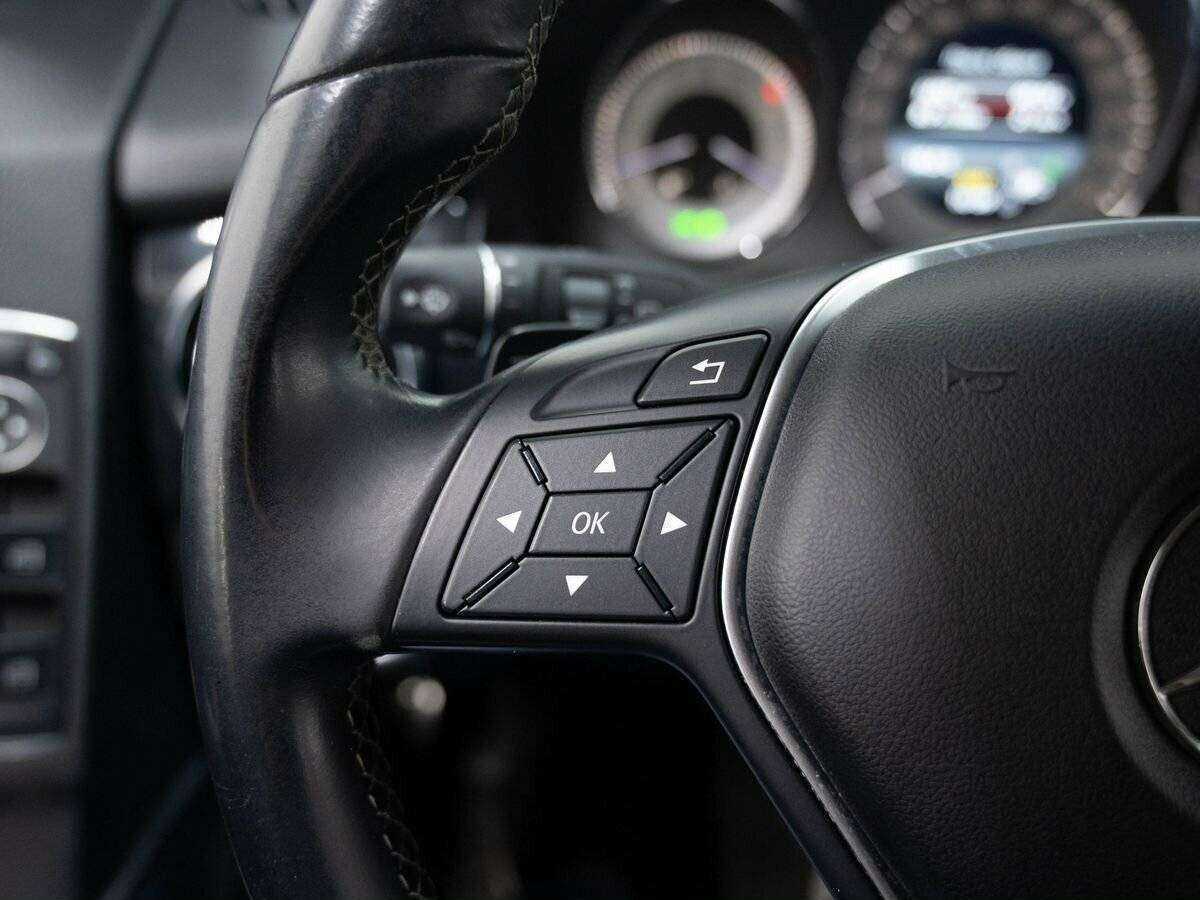 Mercedes-Benz GLK-Класс с пробегом — 2013 год. Фото: #16