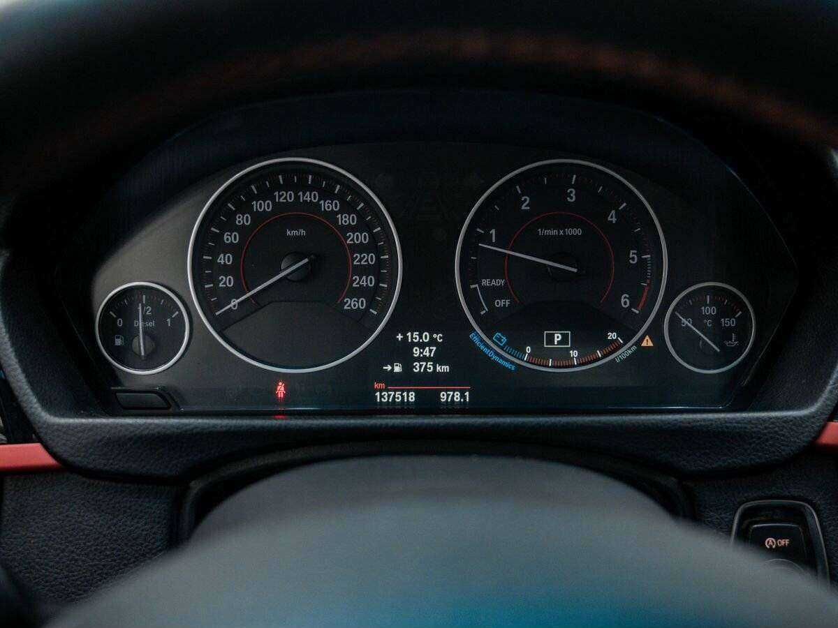 BMW 3 серии с пробегом — 2013 год. Фото: #12