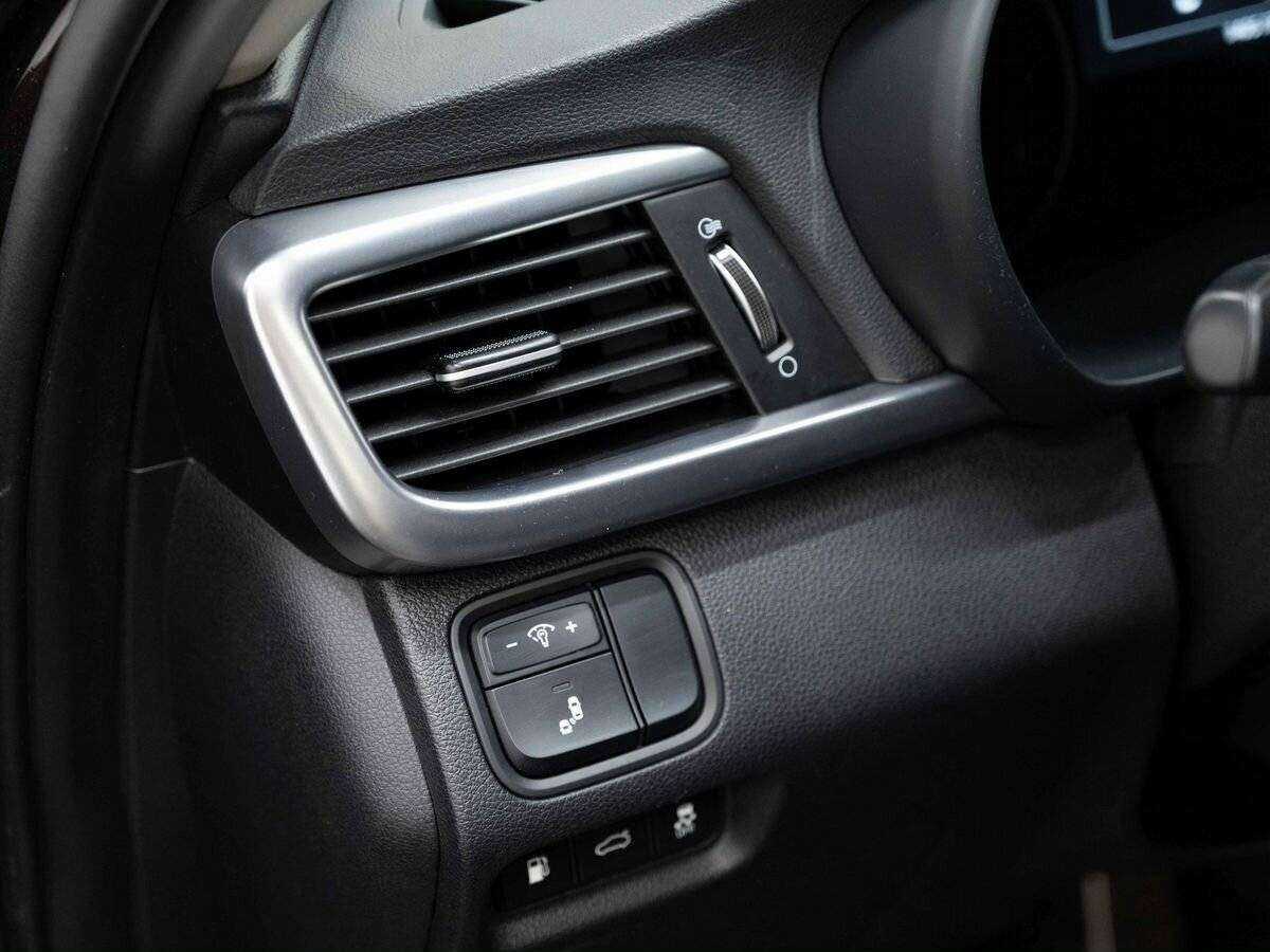 Kia Optima с пробегом — 2018 год. Фото: #16