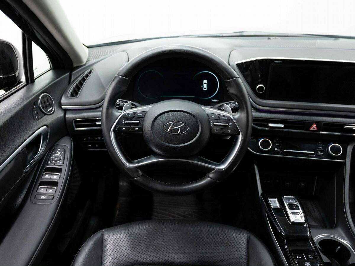 Hyundai Sonata с пробегом — 2021 год. Фото: #12