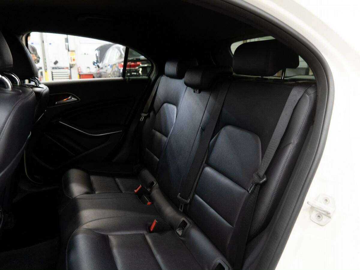 Mercedes-Benz A-Класс с пробегом — 2013 год. Фото: #6