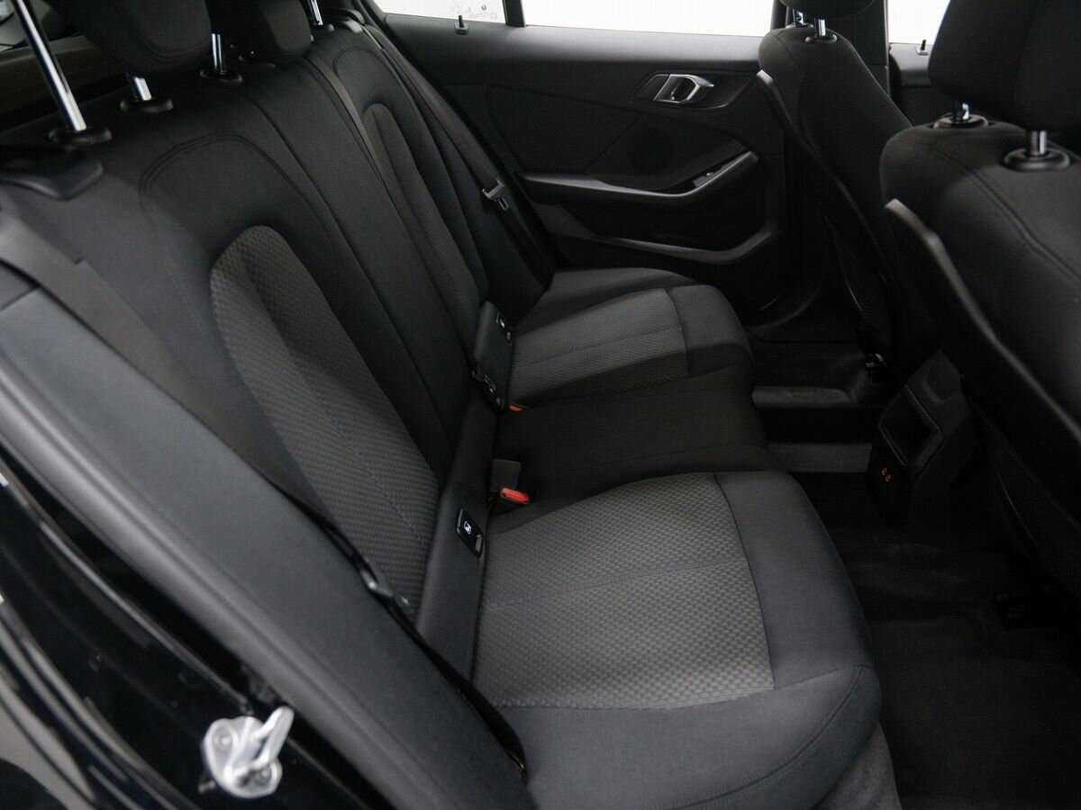 BMW 1 серии с пробегом — 2019 год. Фото: #8