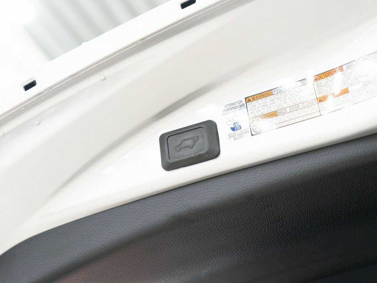 Toyota RAV4 с пробегом — 2016 год. Фото: #8