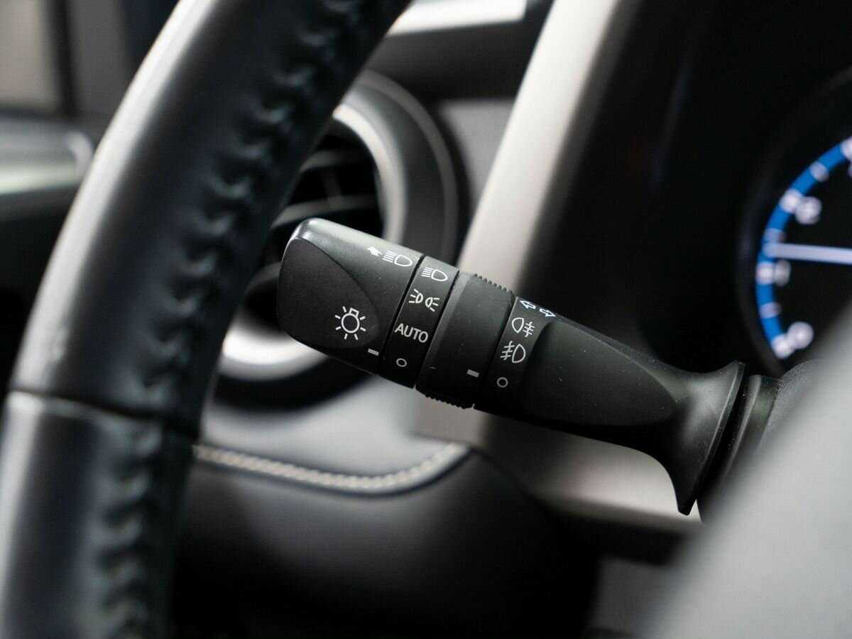 Toyota RAV4 с пробегом — 2016 год. Фото: #15