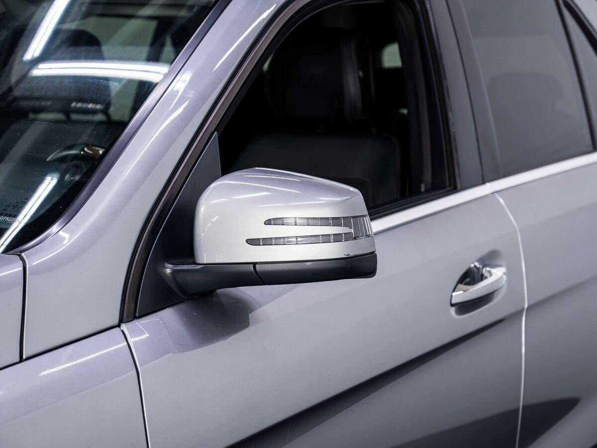 Mercedes-Benz M-Класс с пробегом — 2012 год. Фото: #6