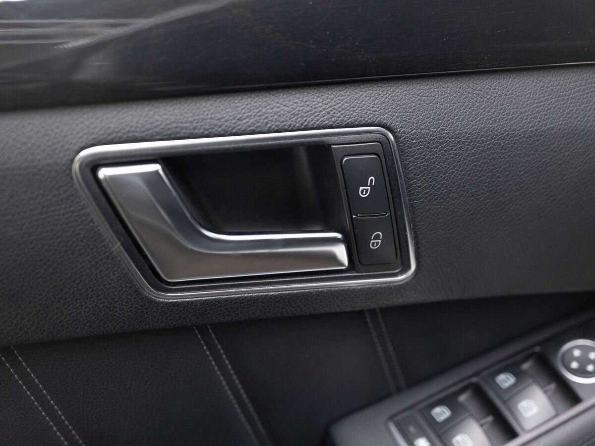 Mercedes-Benz E-Класс с пробегом — 2014 год. Фото: #17