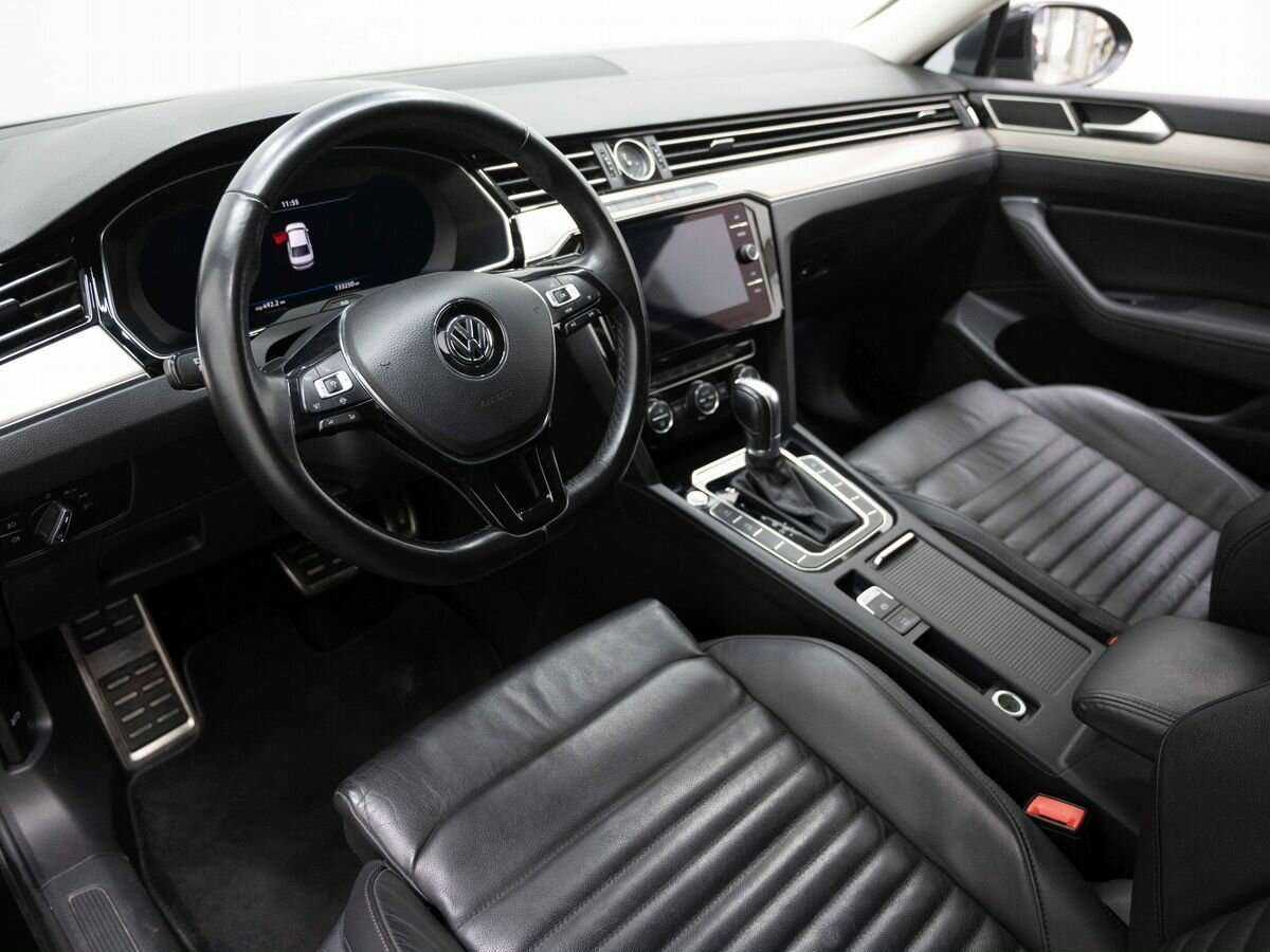 Volkswagen Passat с пробегом — 2019 год. Фото: #6