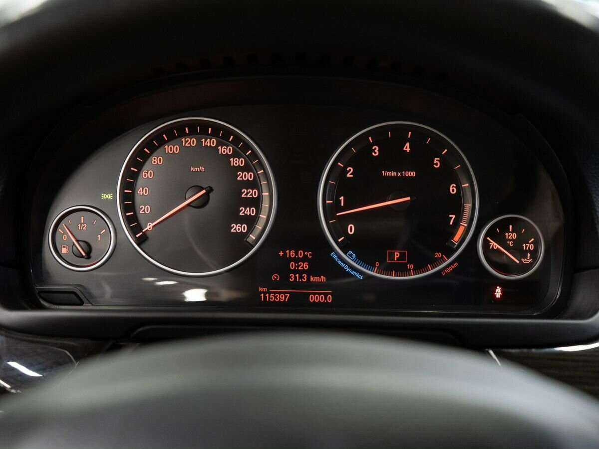 BMW 5 серии с пробегом — 2012 год. Фото: #9