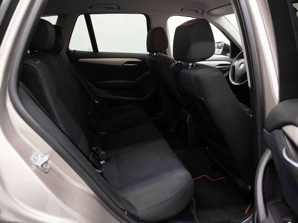 BMW X1 с пробегом — 2013 год. Фото: #9