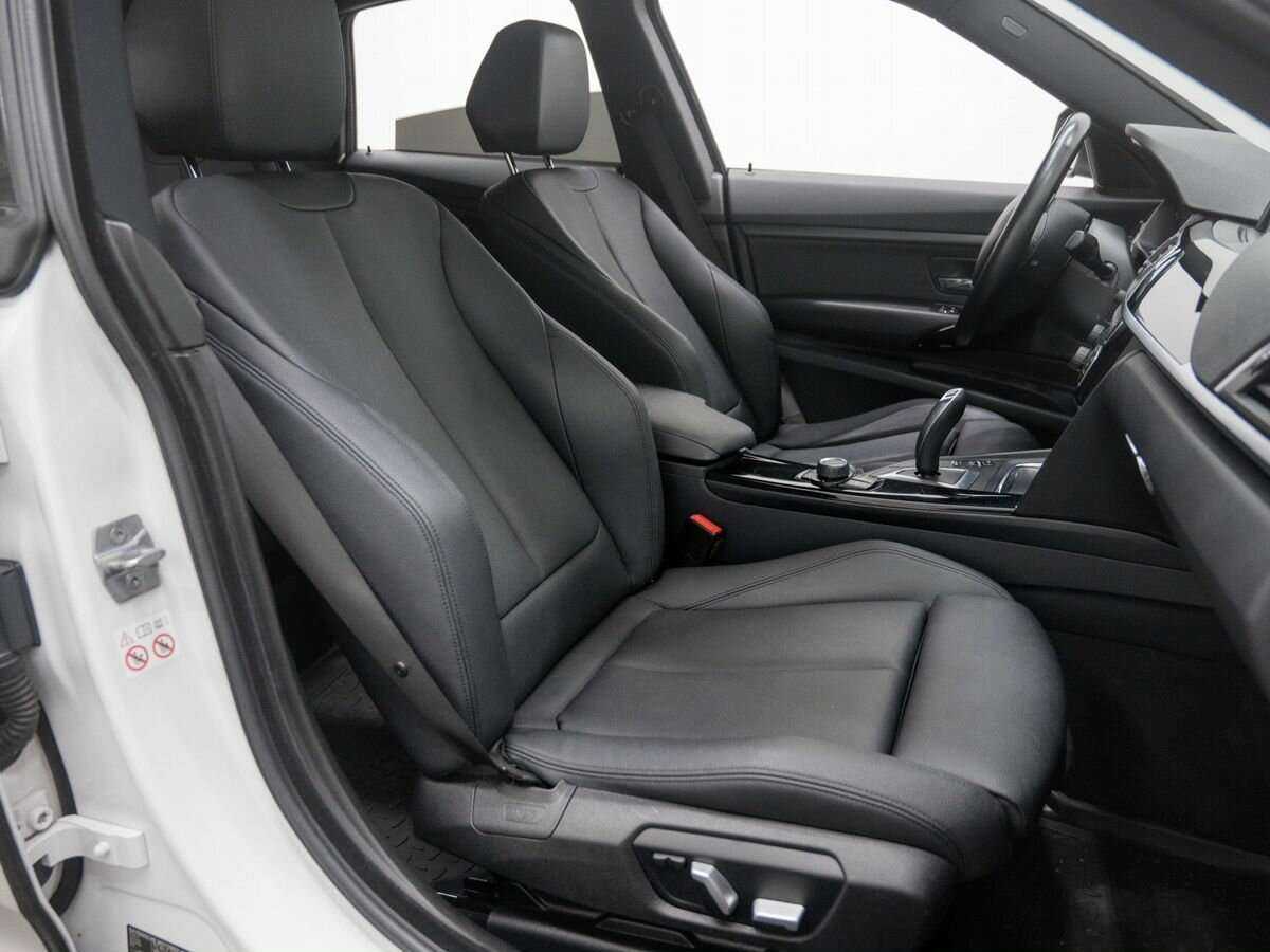 BMW 3 серии с пробегом — 2017 год. Фото: #11