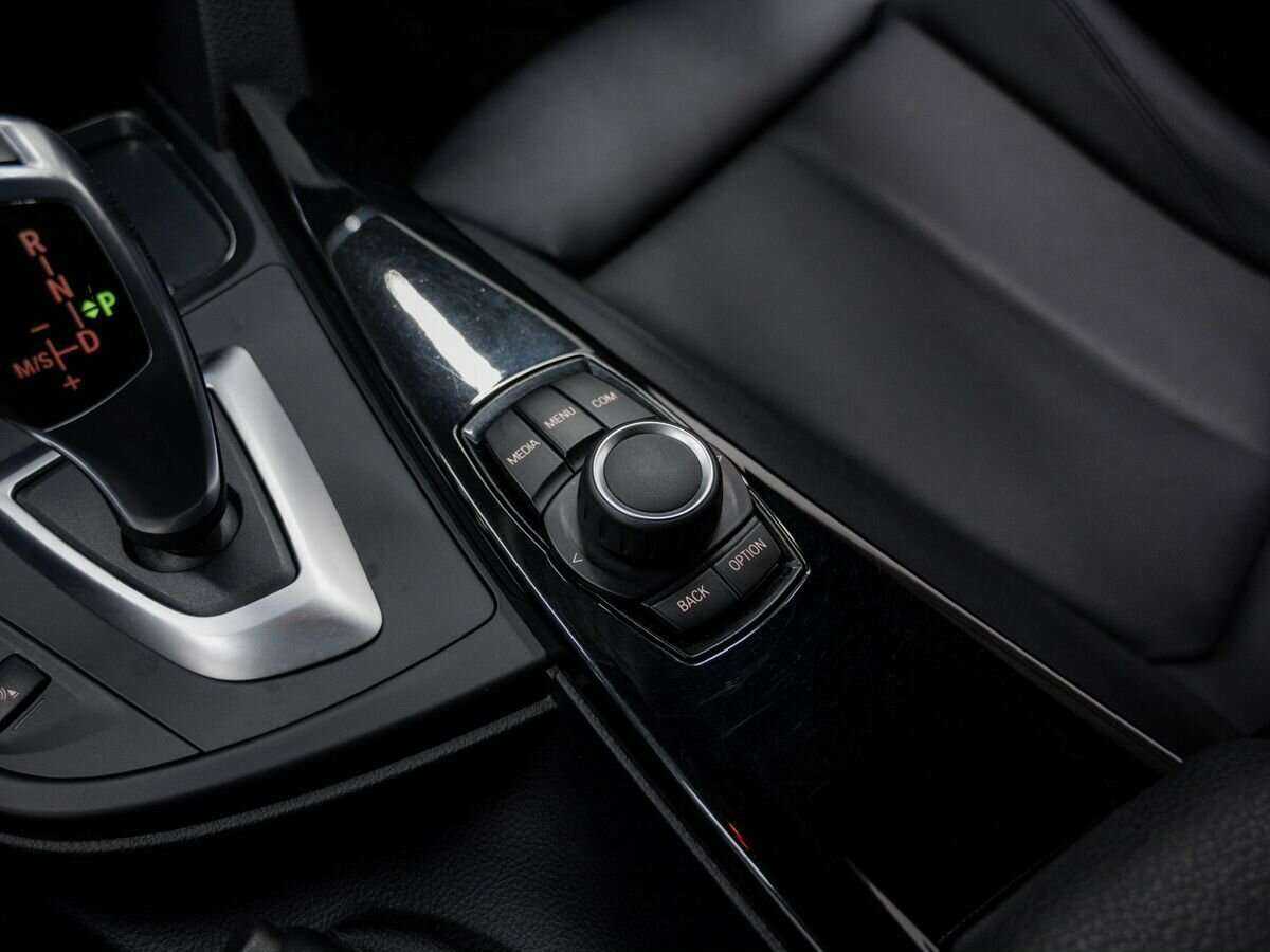 BMW 3 серии с пробегом — 2017 год. Фото: #25