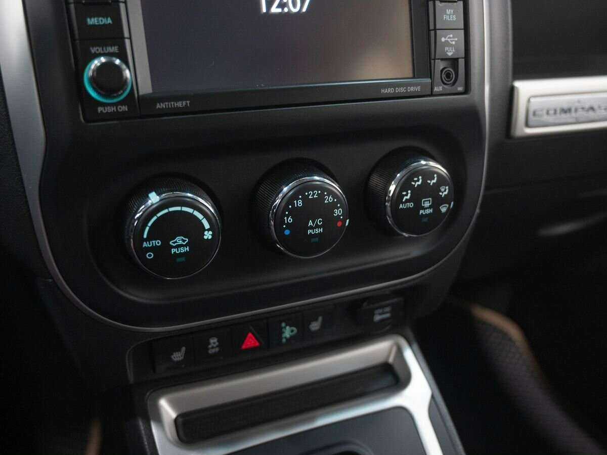 Jeep Compass с пробегом — 2013 год. Фото: #19