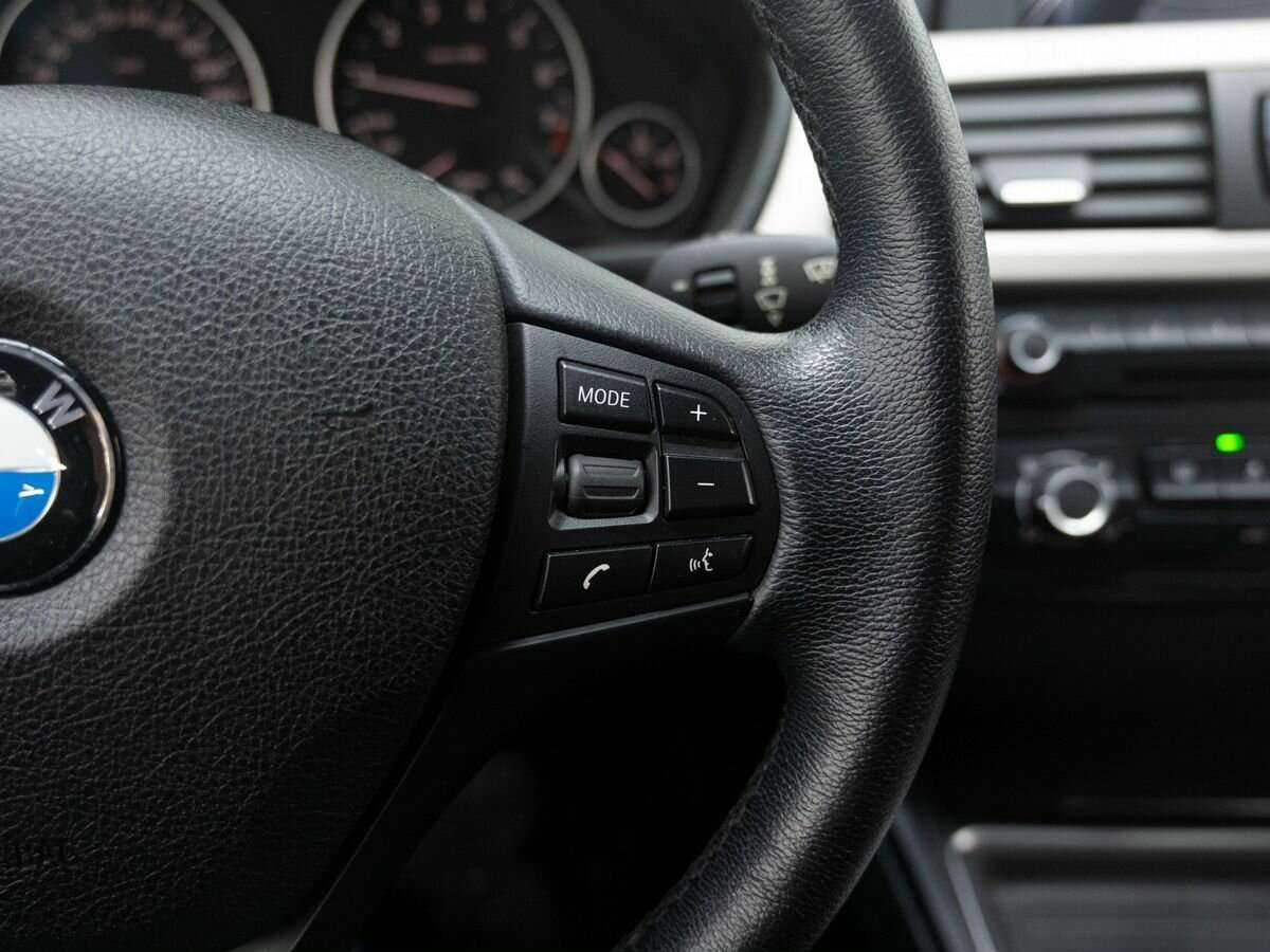 BMW 3 серии с пробегом — 2014 год. Фото: #22