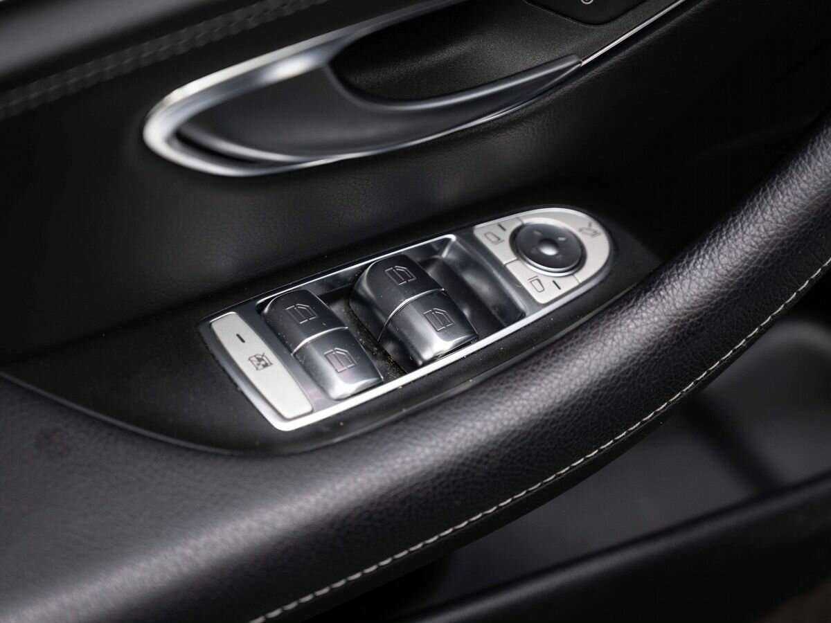 Mercedes-Benz E-Класс с пробегом — 2018 год. Фото: #23