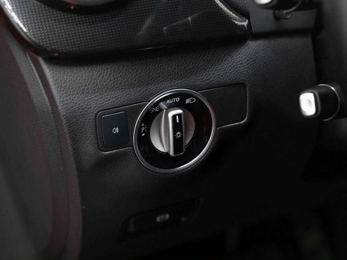 Mercedes-Benz B-Класс с пробегом — 2013 год. Фото: #16