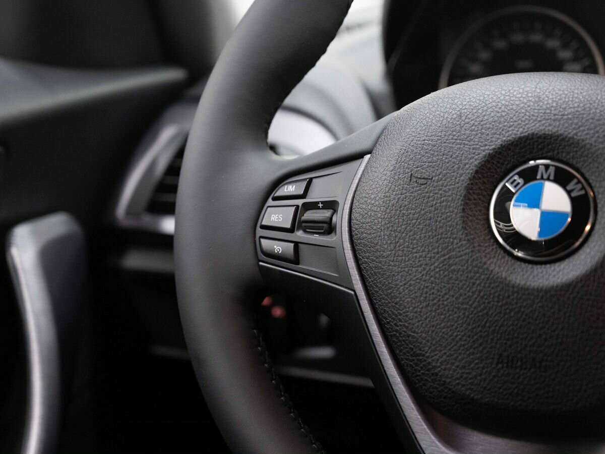 BMW 1 серии с пробегом — 2017 год. Фото: #14