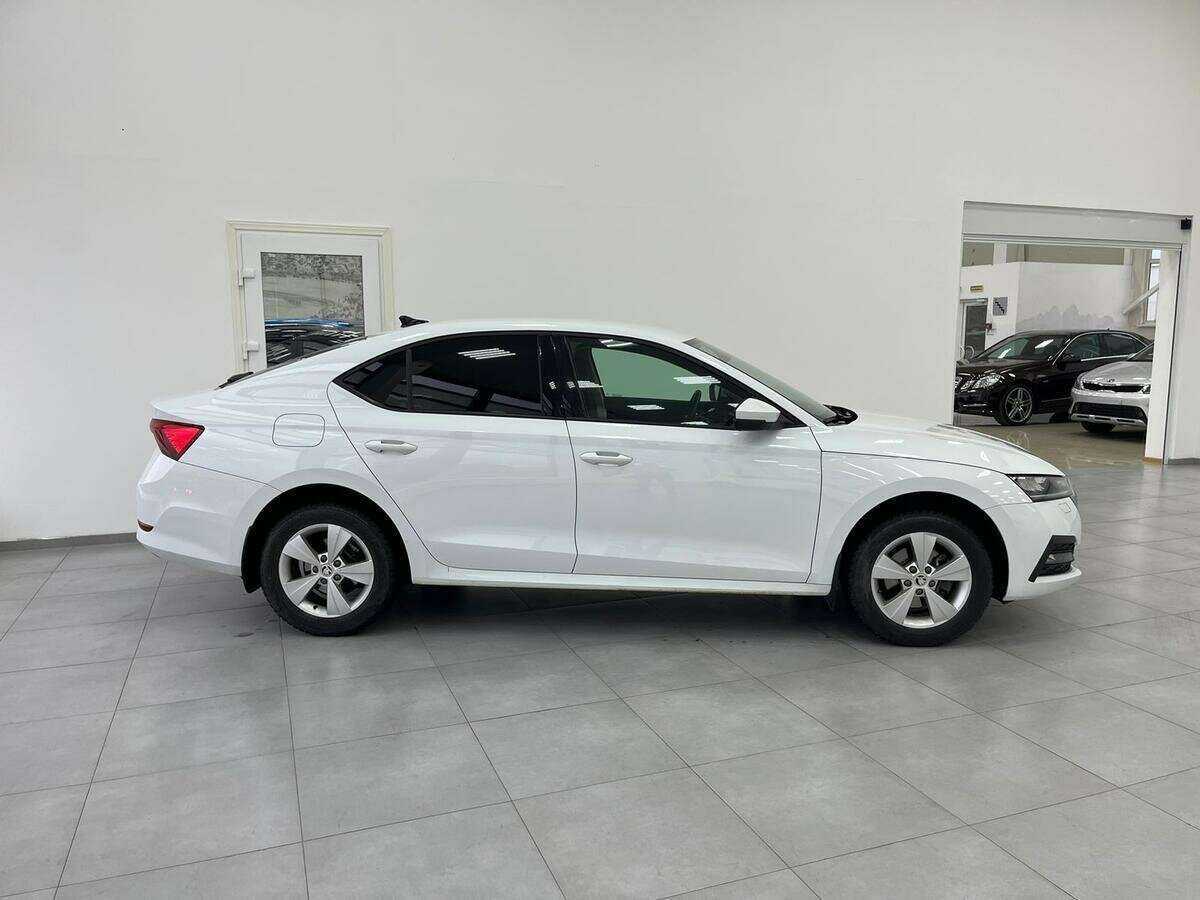 Skoda Octavia с пробегом — 2021 год. Фото: #3