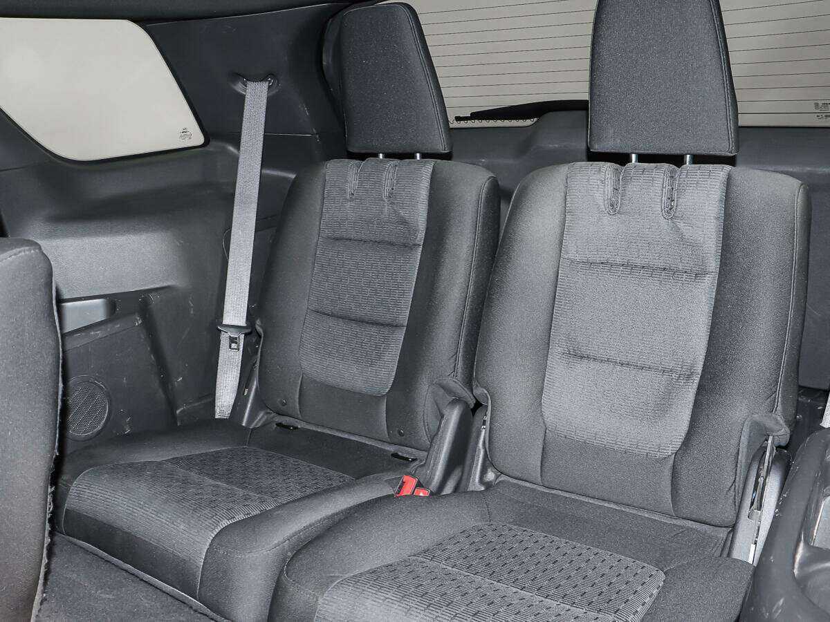 Ford Explorer с пробегом — 2013 год. Фото: #15