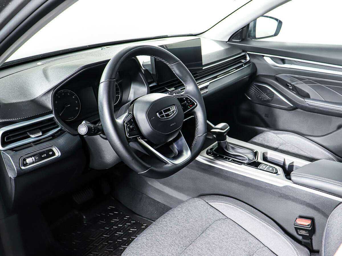 Geely Emgrand с пробегом — 2023 год. Фото: #12