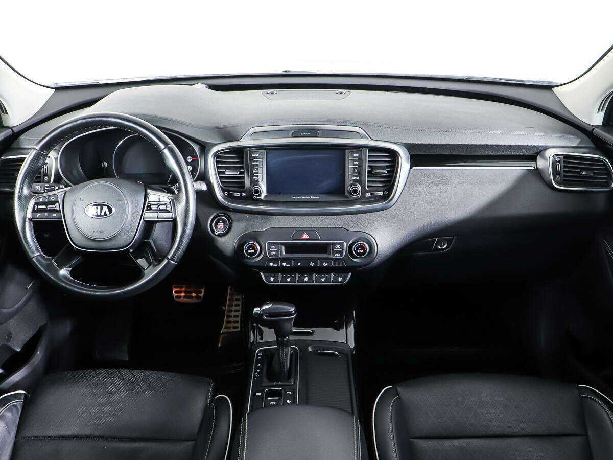 Kia Sorento с пробегом — 2019 год. Фото: #10