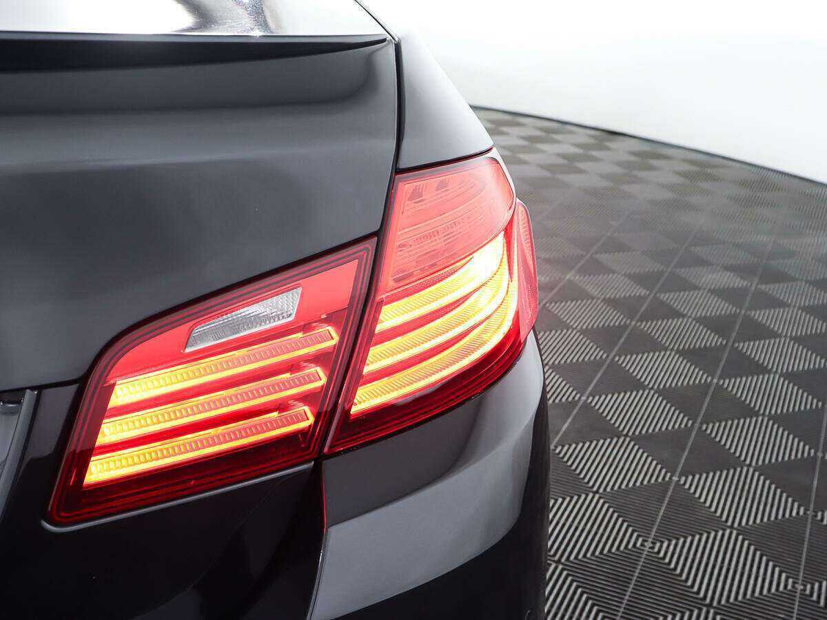 BMW 5 серии с пробегом — 2014 год. Фото: #18