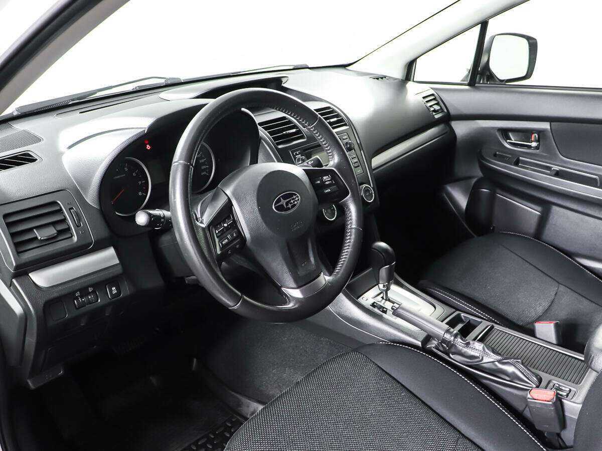 Subaru XV с пробегом — 2012 год. Фото: #13