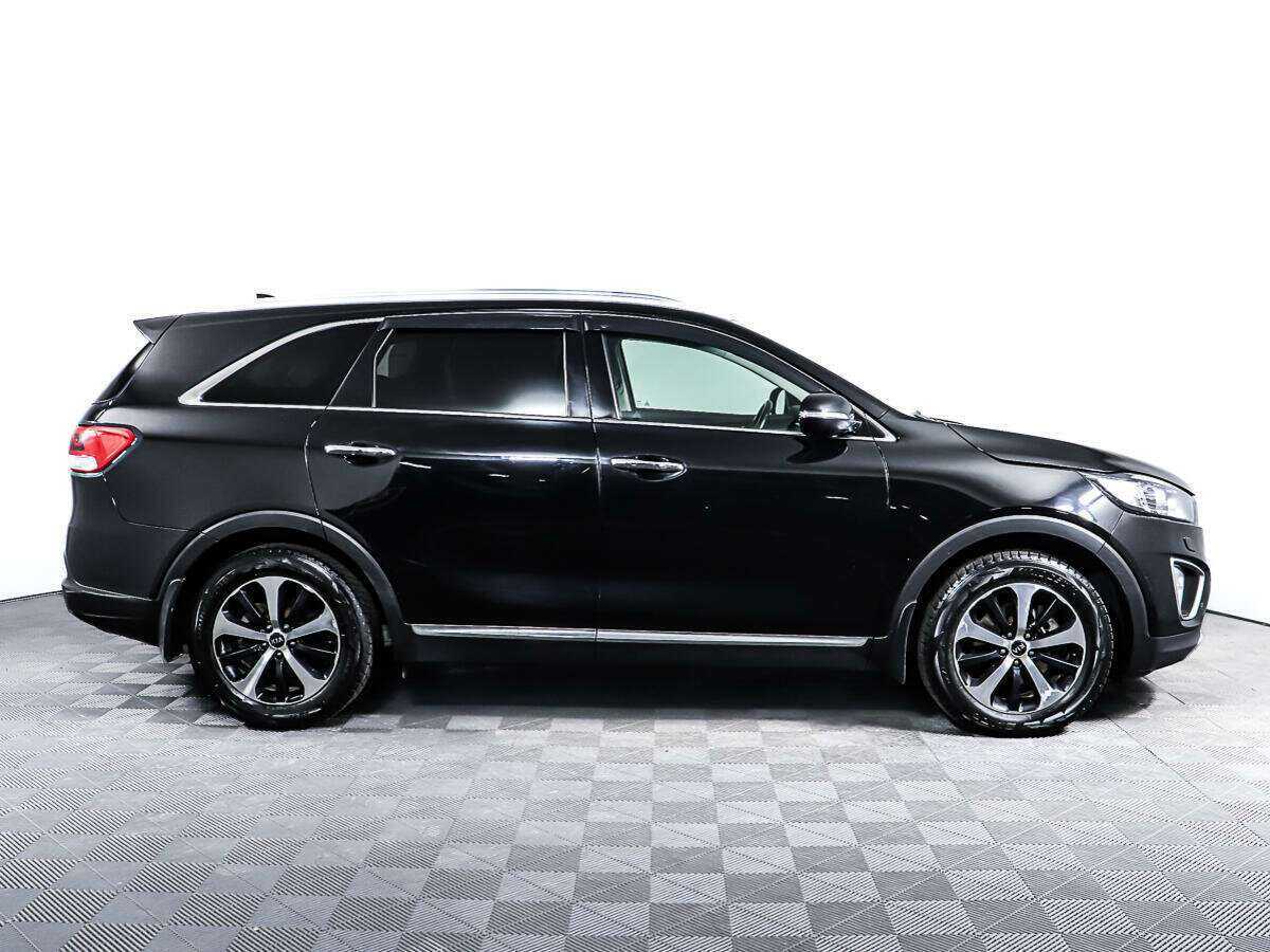 Kia Sorento с пробегом — 2015 год. Фото: #2
