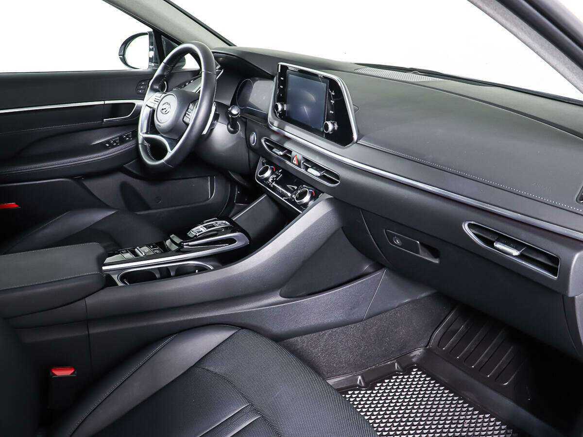 Hyundai Sonata с пробегом — 2022 год. Фото: #7