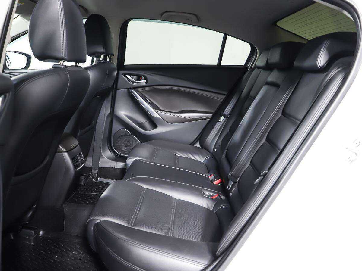 Mazda 6 с пробегом — 2018 год. Фото: #9