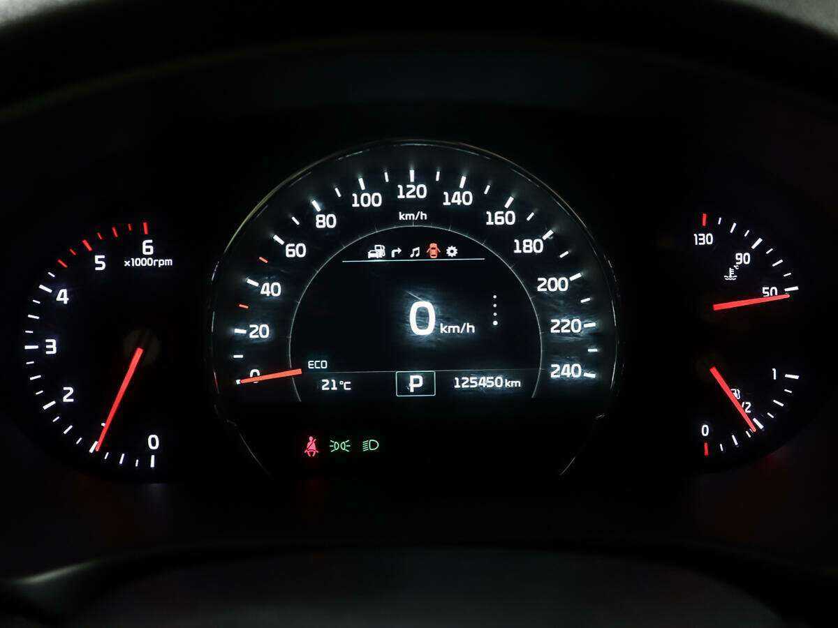 Kia Sorento с пробегом — 2017 год. Фото: #14