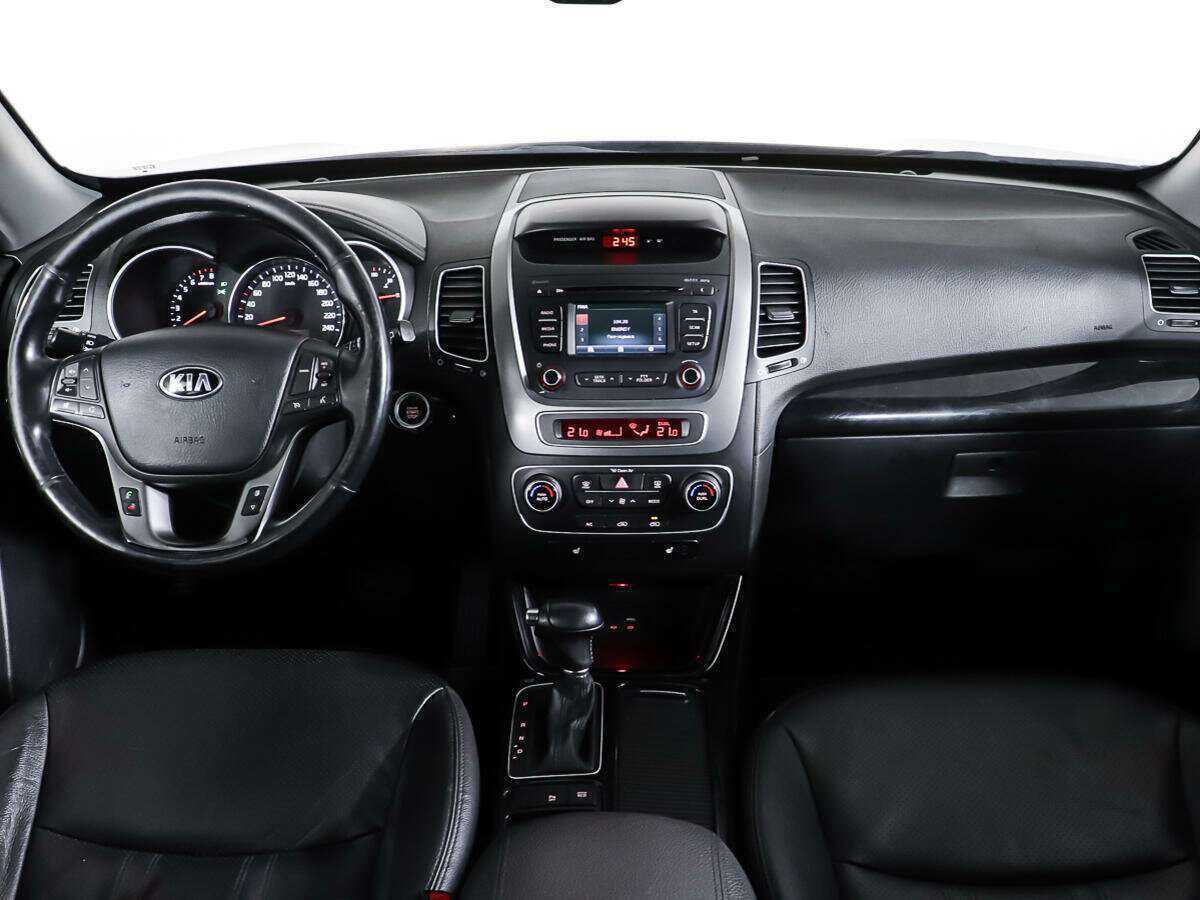 Kia Sorento с пробегом — 2017 год. Фото: #11