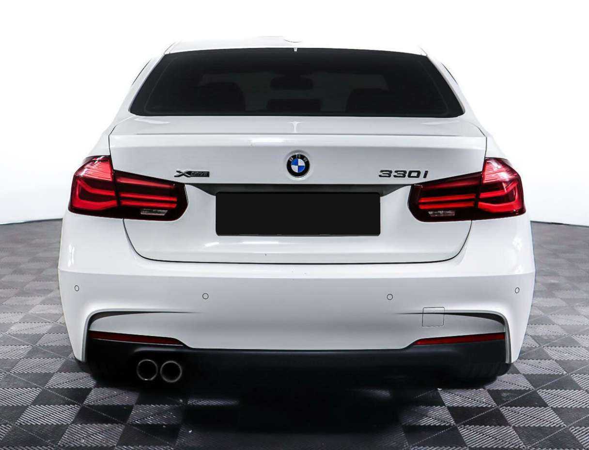 BMW 3 серии с пробегом — 2017 год. Фото: #5