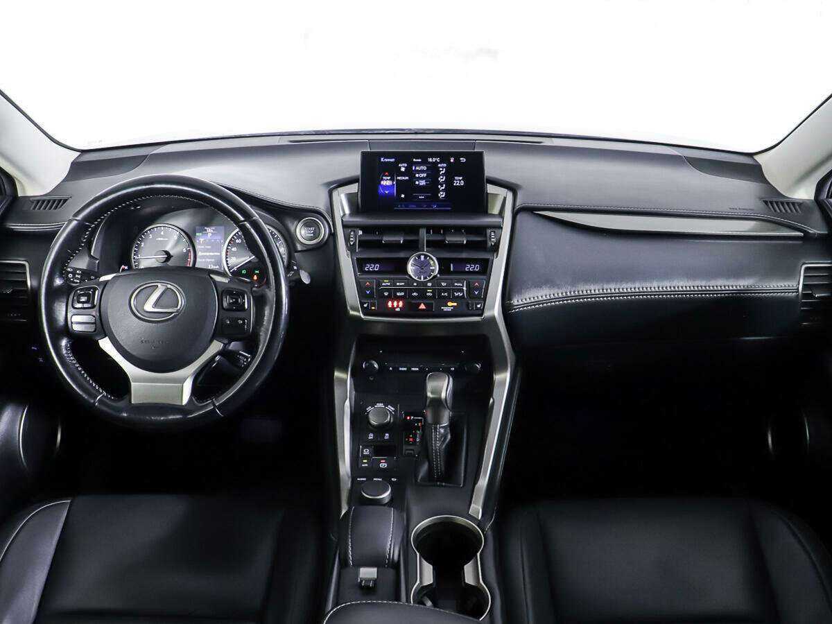 Lexus NX с пробегом — 2015 год. Фото: #10