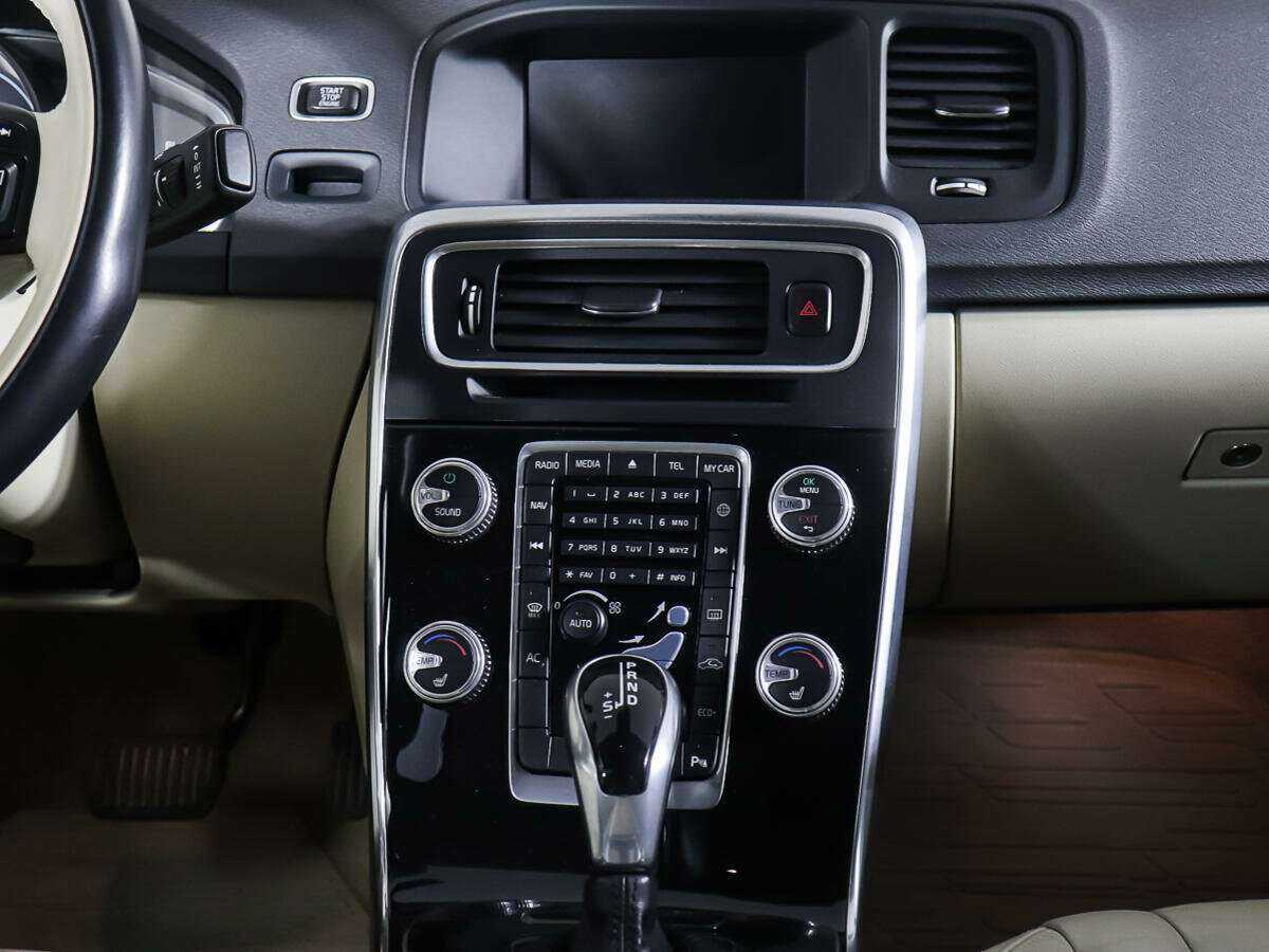 Volvo S60 с пробегом — 2014 год. Фото: #11