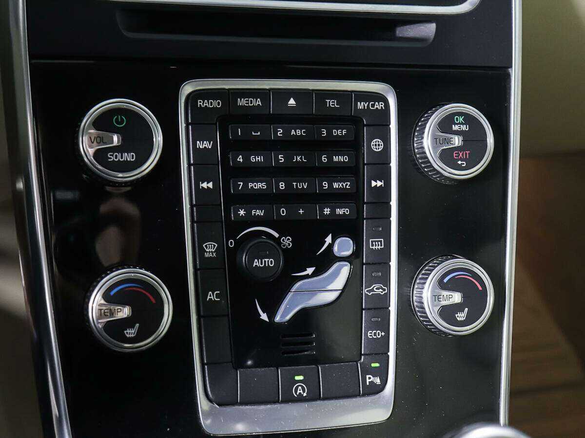 Volvo S60 с пробегом — 2014 год. Фото: #18