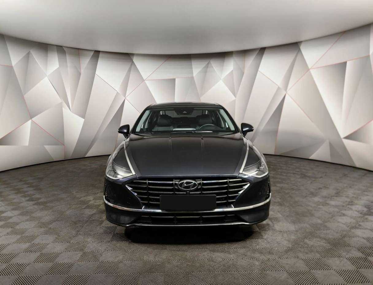 Hyundai Sonata с пробегом — 2022 год. Фото: #6