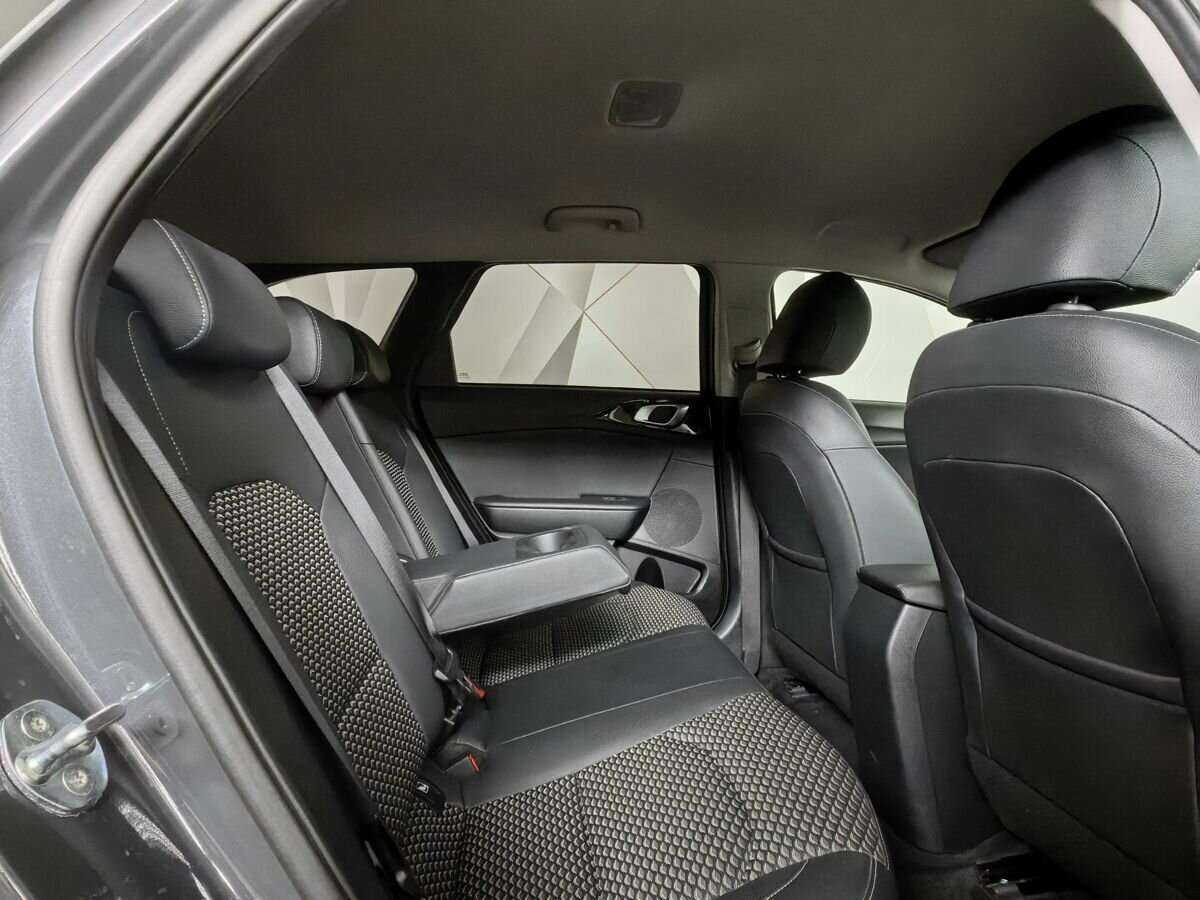 Kia Ceed с пробегом — 2022 год. Фото: #11