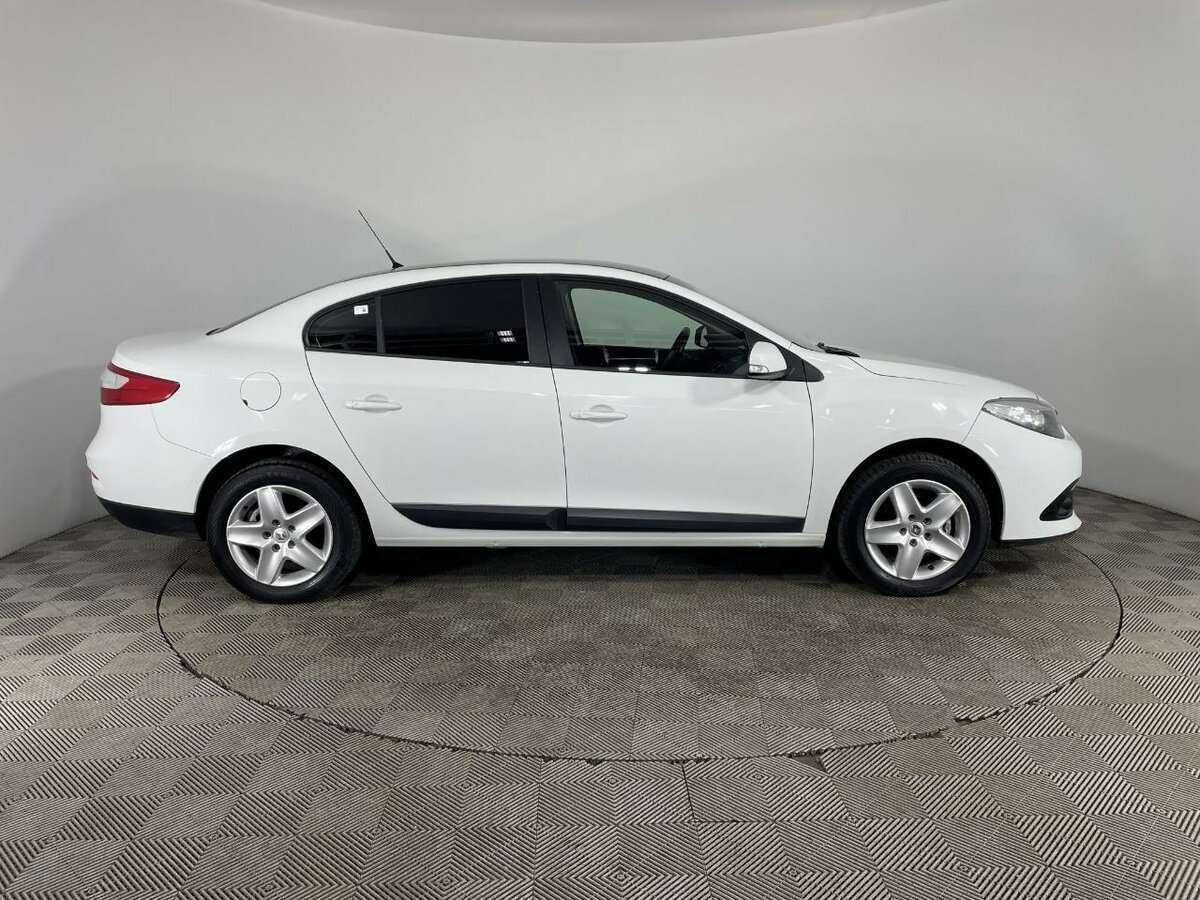 Renault Fluence с пробегом — 2015 год. Фото: #3