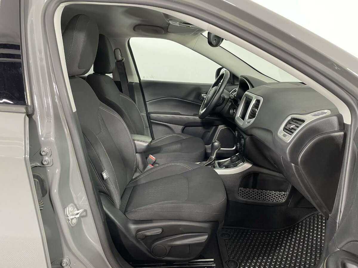Jeep Compass с пробегом — 2019 год. Фото: #13