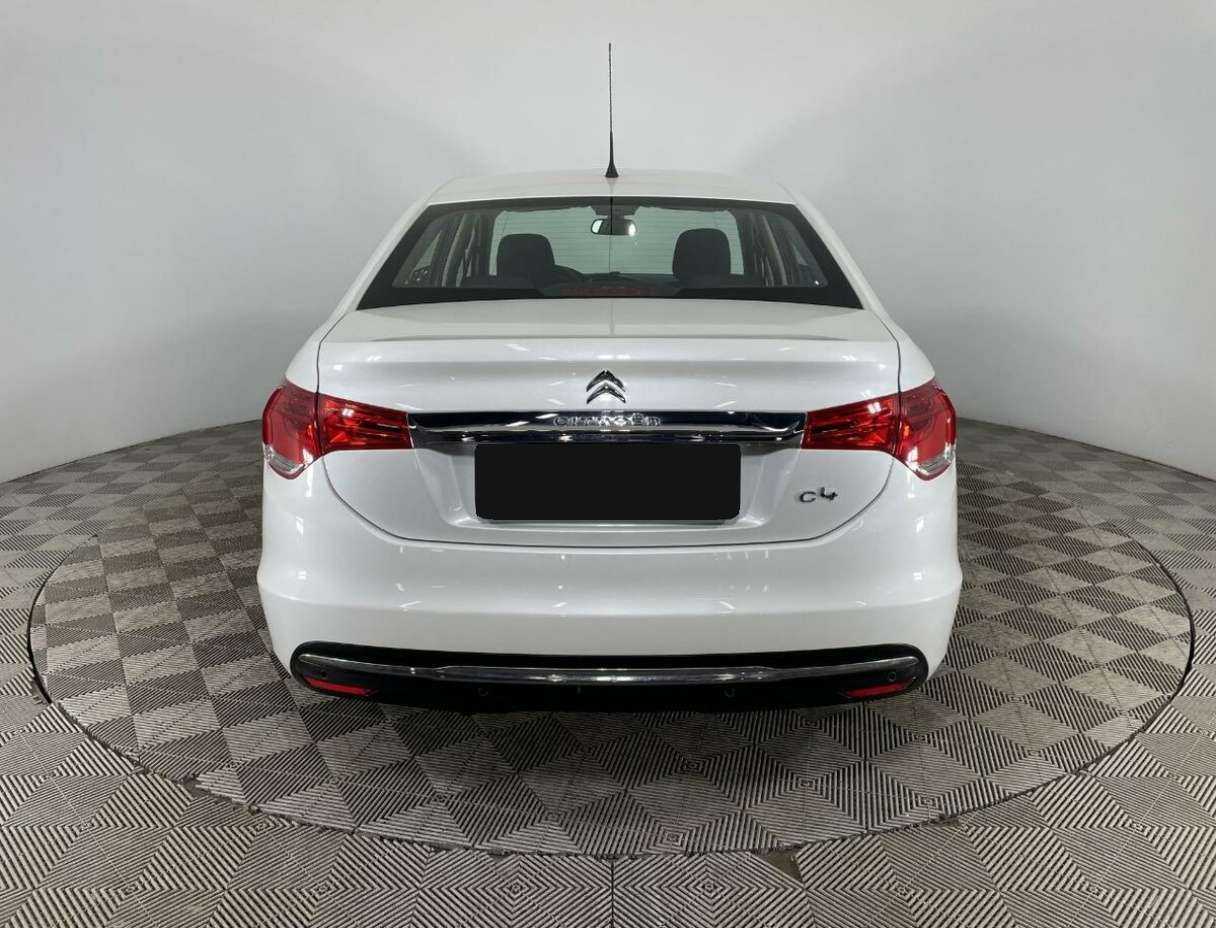 Citroen C4 с пробегом — 2021 год. Фото: #2