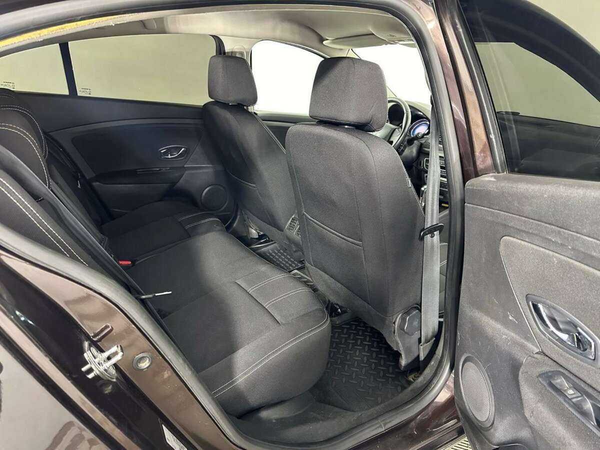 Renault Fluence с пробегом — 2014 год. Фото: #15