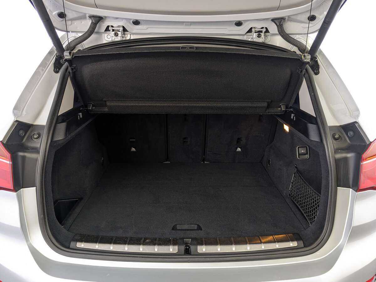 BMW X1 с пробегом — 2015 год. Фото: #9