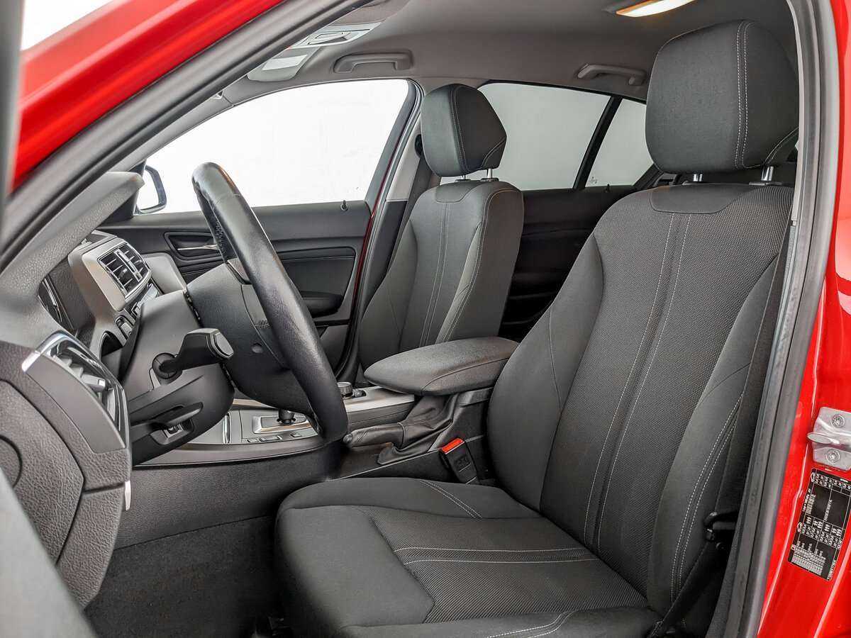 BMW 1 серии с пробегом — 2017 год. Фото: #15