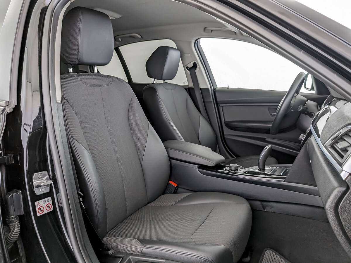 BMW 3 серии с пробегом — 2018 год. Фото: #18