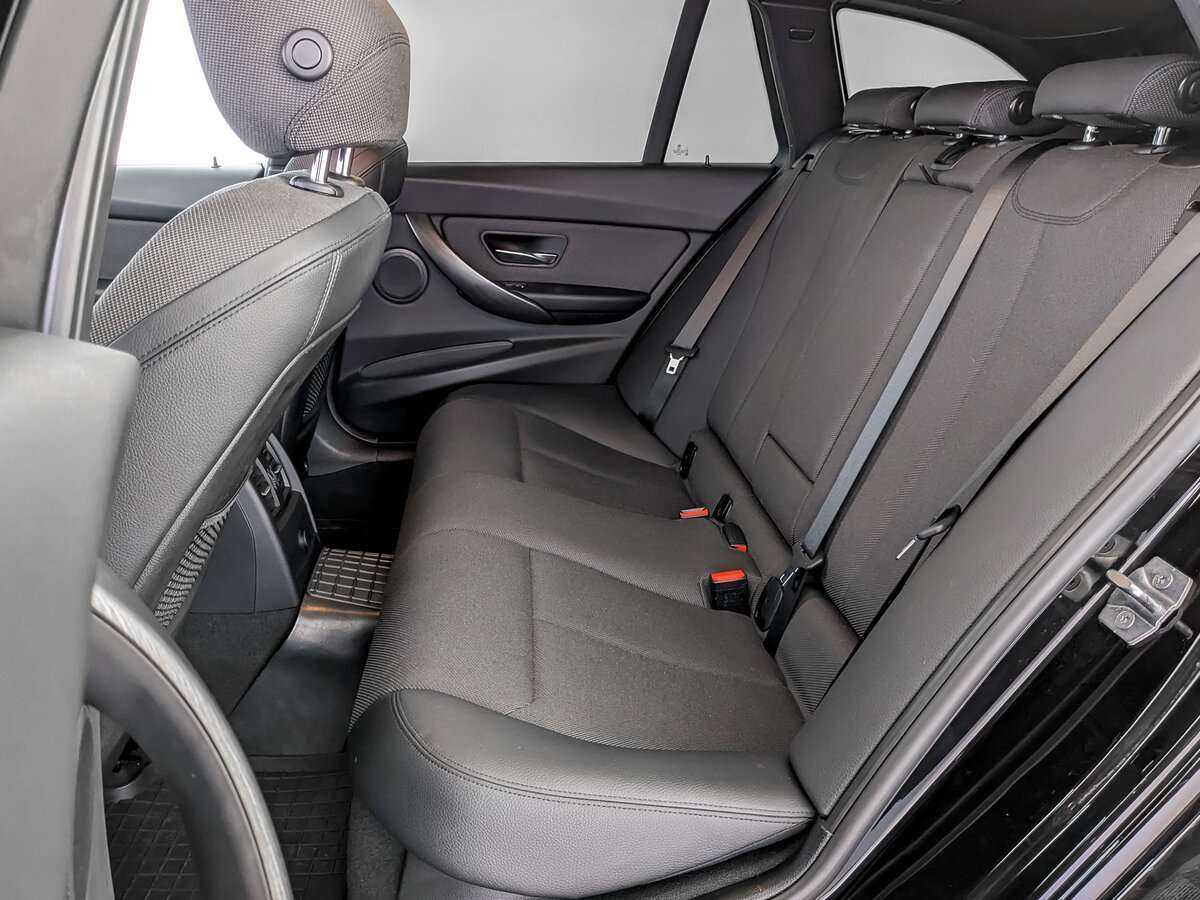 BMW 3 серии с пробегом — 2019 год. Фото: #8