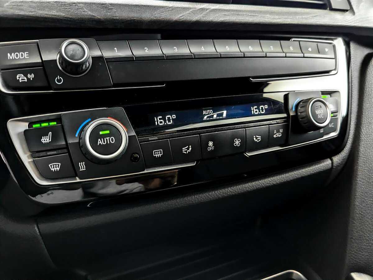 BMW 3 серии с пробегом — 2019 год. Фото: #18