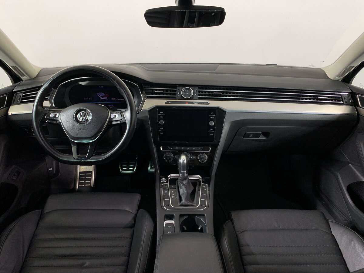 Volkswagen Passat с пробегом — 2019 год. Фото: #9