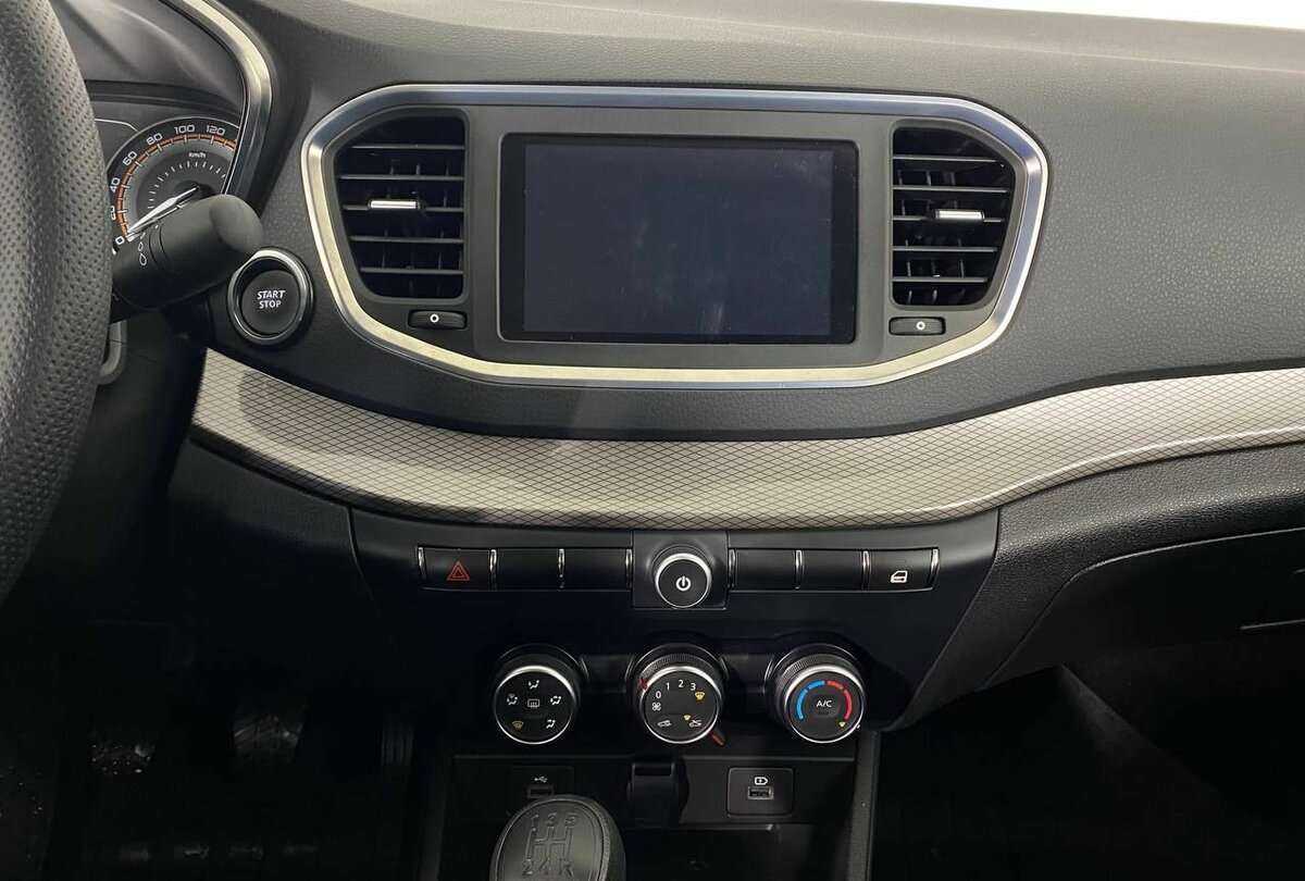 Lada (ВАЗ) Vesta с пробегом — 2023 год. Фото: #10