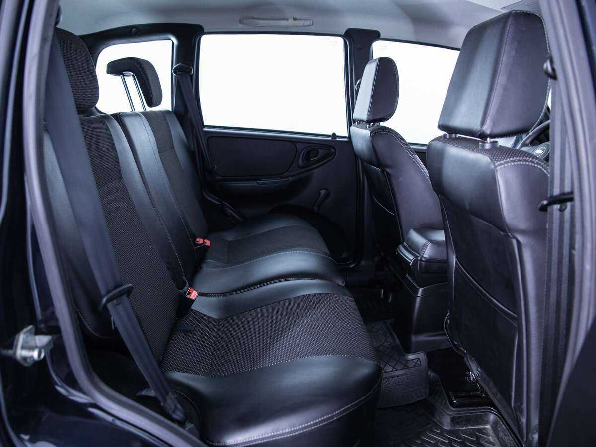 Chevrolet Niva с пробегом — 2015 год. Фото: #14