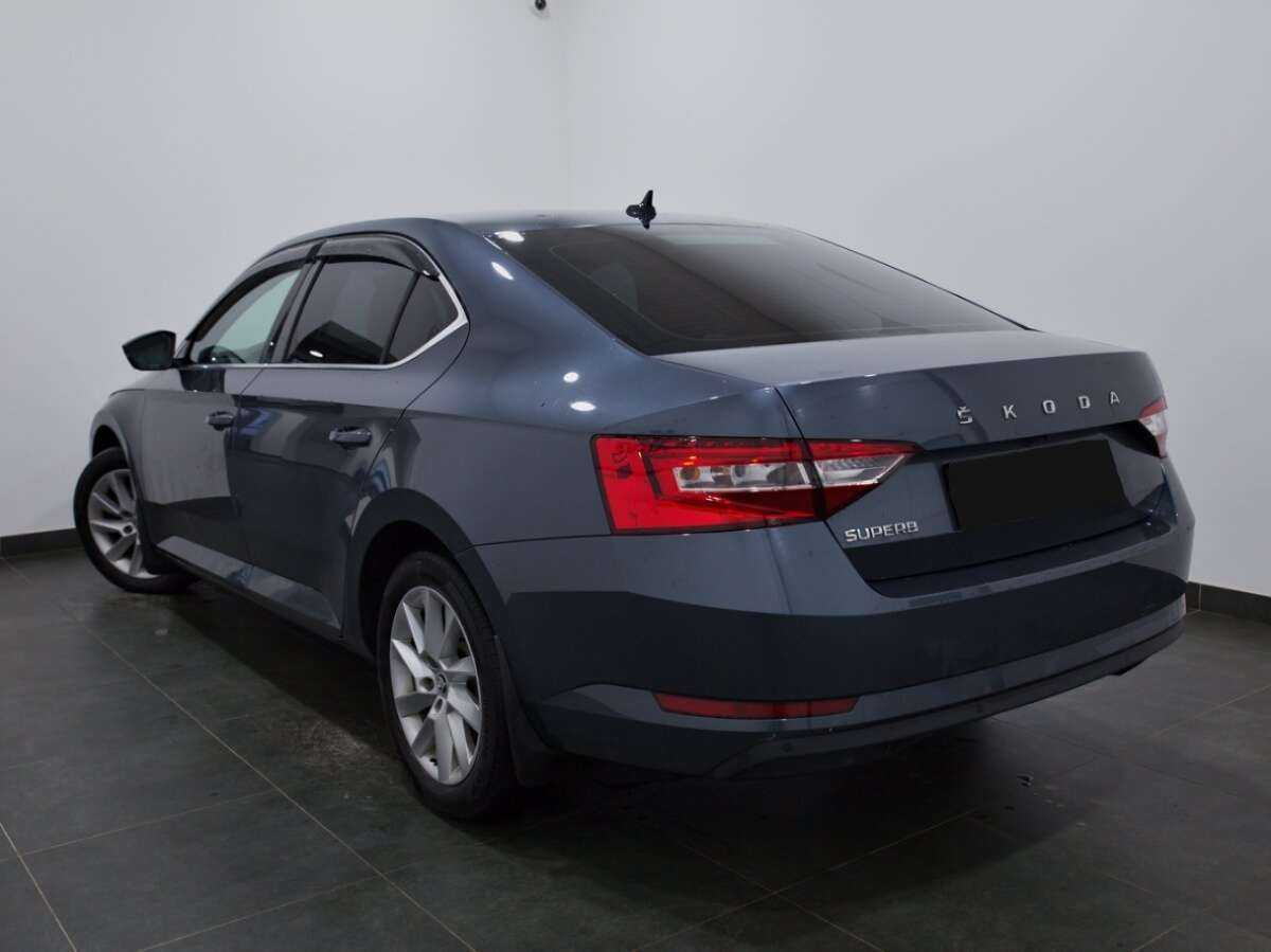 Skoda Superb с пробегом — 2021 год. Фото: #3